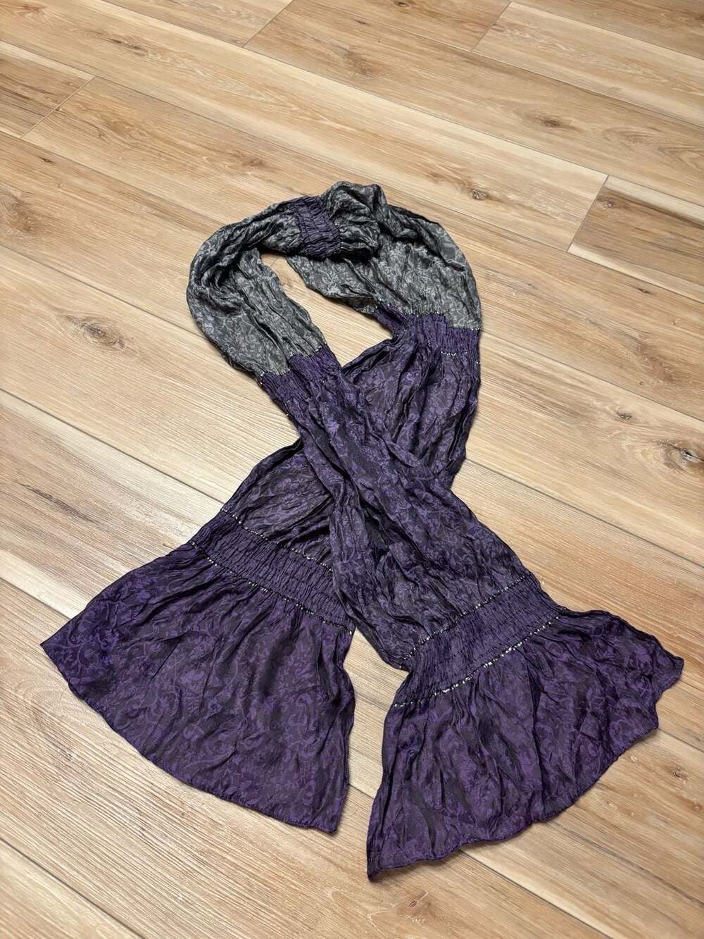 Vintage Two-Tone Purple and Gray Ruched Silk-Feel Floral Damask Pattern Scarf wi